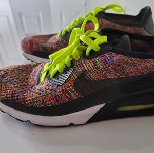 SOLD OUTSIDE OF POSH